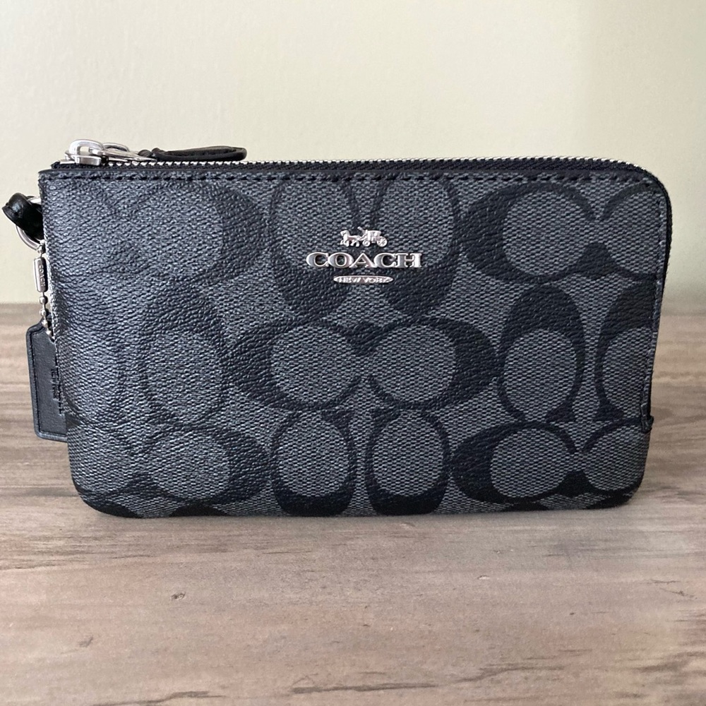 COACH Corner Zip Wristlet in Black